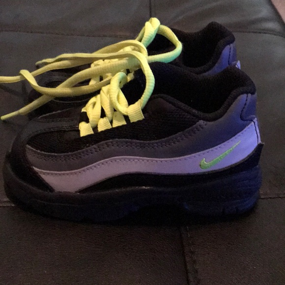 Toddler Air Max - Picture 3 of 4